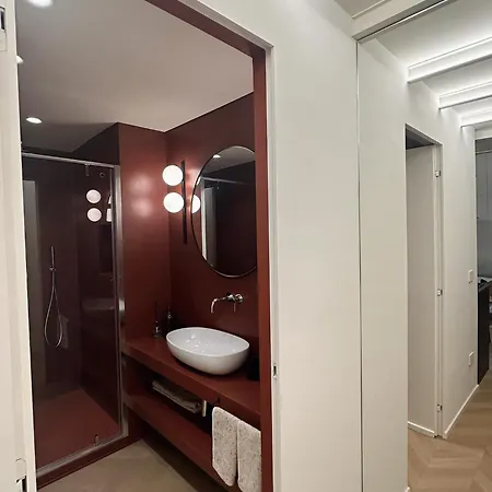 Designer Loft In *